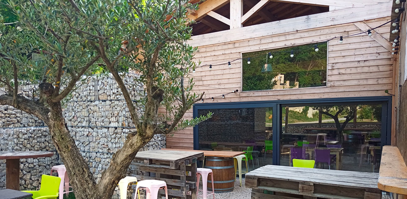 Le restaurant du camping en Ardèche La Grange : anniversaire, mariage, cousinade, ...