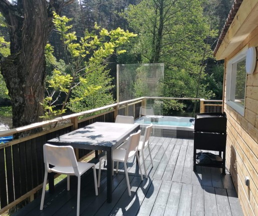 Photo du Grand Chalet 8/10 places du camping au coeur de l'Ardèche