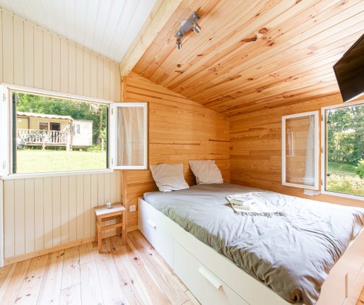 Photo du Grand Chalet 8/10 places du camping au coeur de l'Ardèche