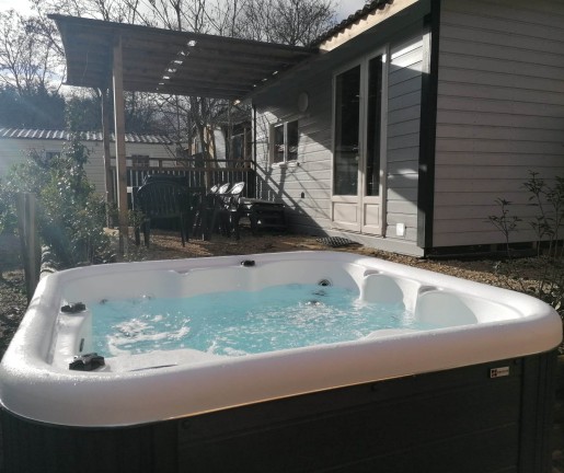 Photo du Grand Chalet 8/10 places du camping au coeur de l'Ardèche