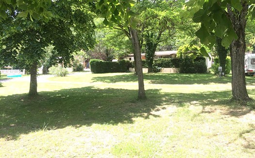 Emplacements de camping 3 étoiles en Ardèche