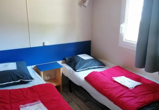 Photo du mobil-home 8 places du camping au coeur de l'Ardèche