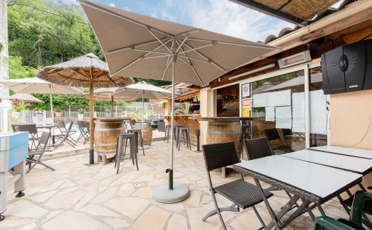 Le restaurant du camping en Ardèche La Grange : anniversaire, mariage, cousinade, ...